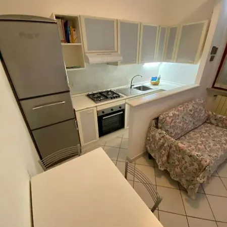 Casa Lucietta, 30 Mt Dal Mare E Posto Auto Privato *